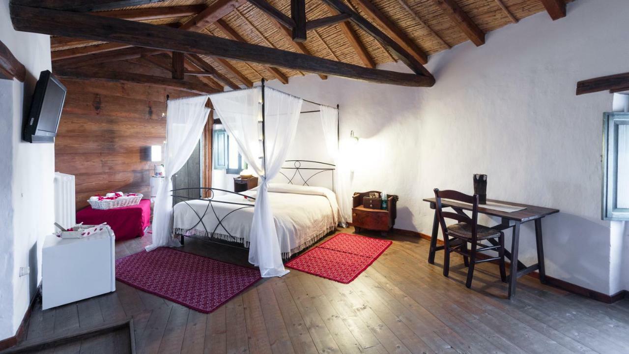 B&B Charme Sa Pardina Орроли Экстерьер фото