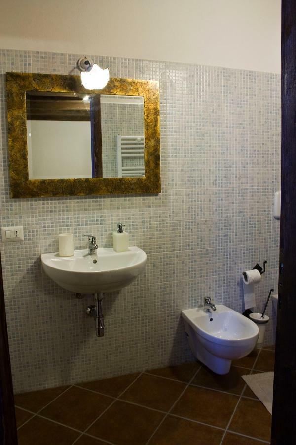 B&B Charme Sa Pardina Орроли Экстерьер фото