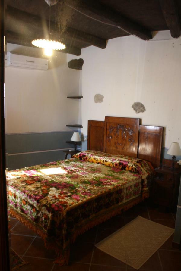 B&B Charme Sa Pardina Орроли Экстерьер фото